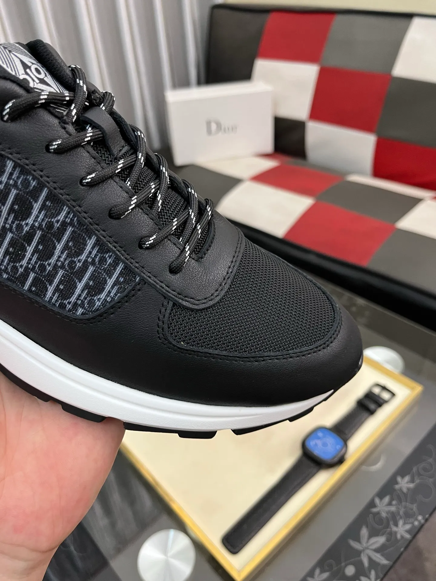 Men's shoes 💰440⌚️⌚️[Dior] The toe is designed to be a bit wider, and the upper foot comfort is perfect. The threads are beautiful, and it fits the pants perfectly. Decorated with various classic details, it is an ideal choice for daily styling. It can be matched with various casual items to create exquisite looks. Fabric: First-layer cowhide/lining sheepskin TPU original outsole Size: 38-444️⃣Colors available